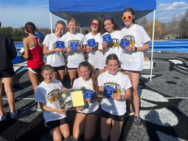 Girls Varsity Cross Country Fall 22 Section VI Champions